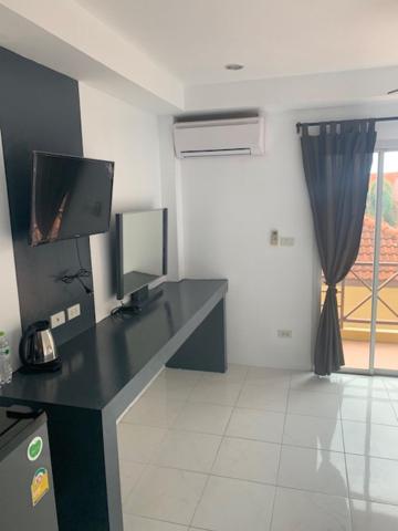 calypso patong house