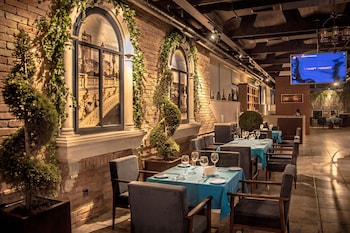 hillmond hotel baku