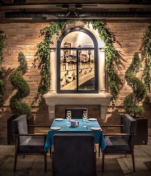 hillmond hotel baku