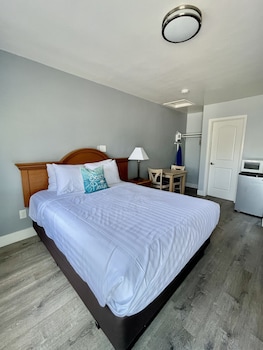 the palomar inn