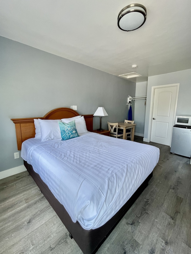 the palomar inn