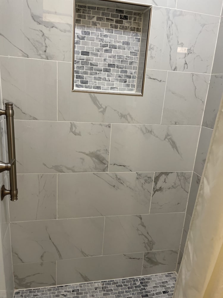 The Palomar Inn,Grover Beach>>Edna,2 star