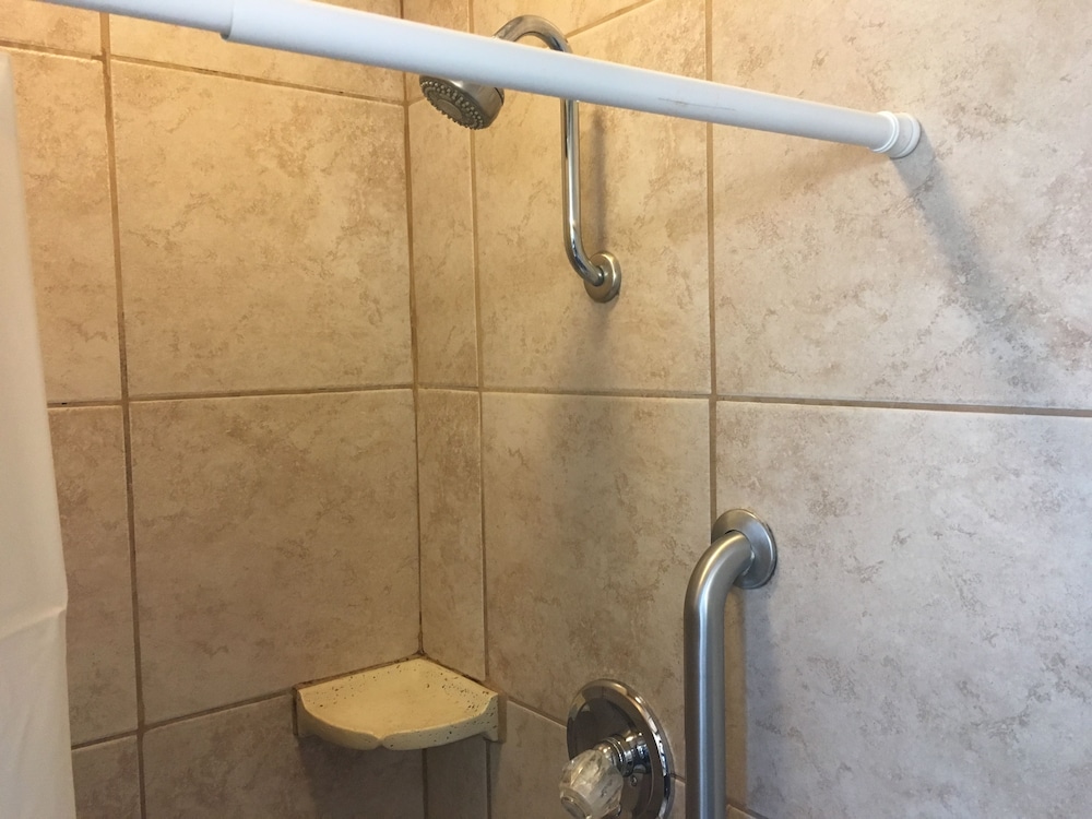 The Palomar Inn,Grover Beach>>Edna,2 star