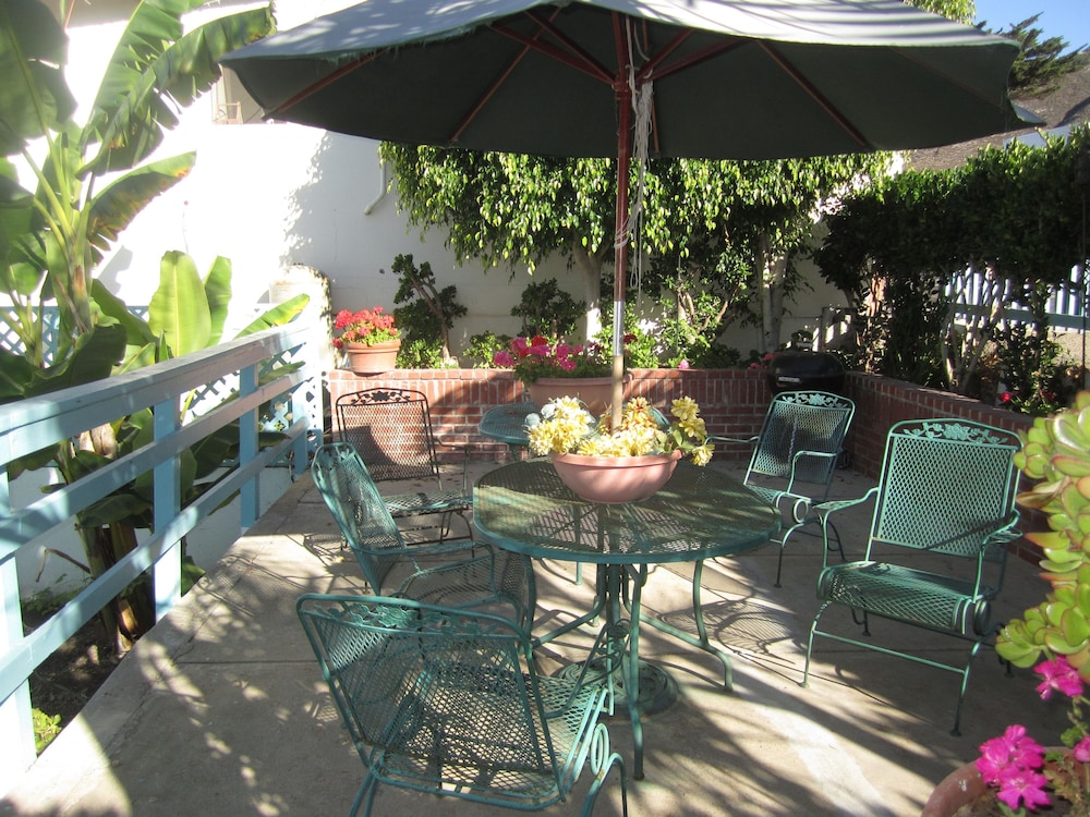 the palomar inn