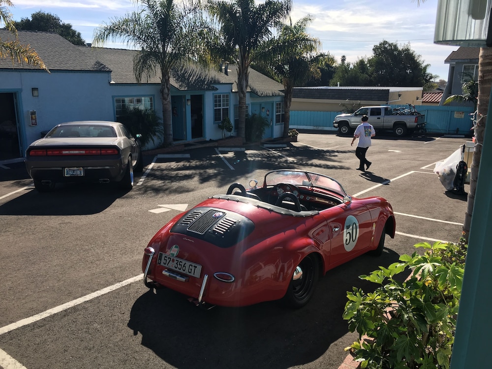 the palomar inn