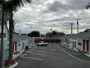 the palomar inn