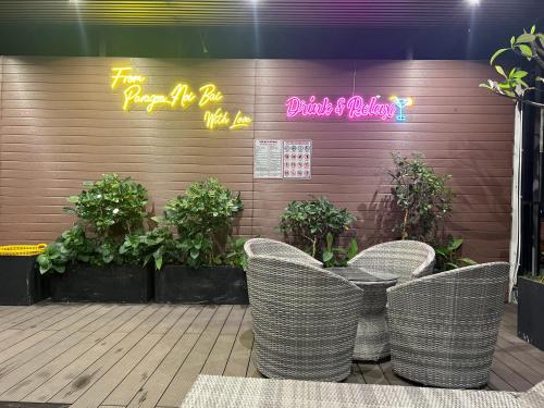 paragon noi bai hotel and pool