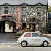 coach house hotel