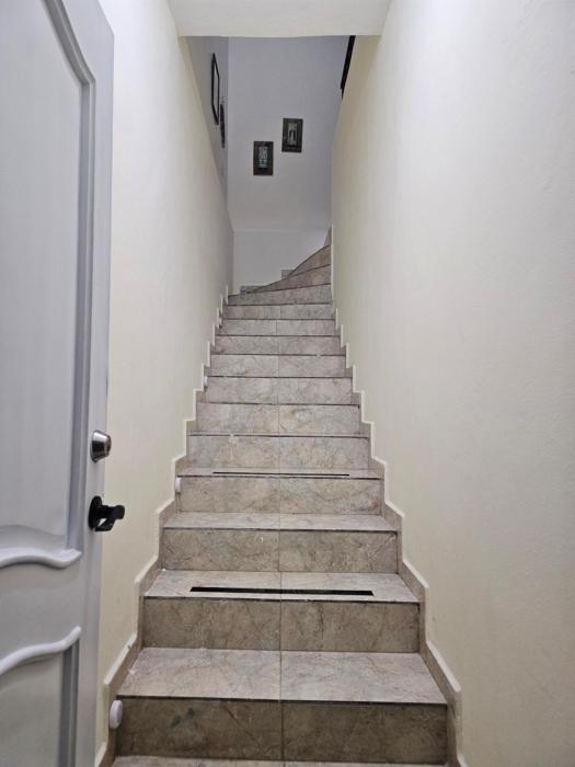 el pueblito al lado de playa dorada