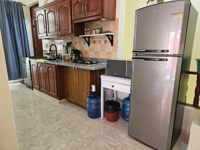 el pueblito al lado de playa dorada