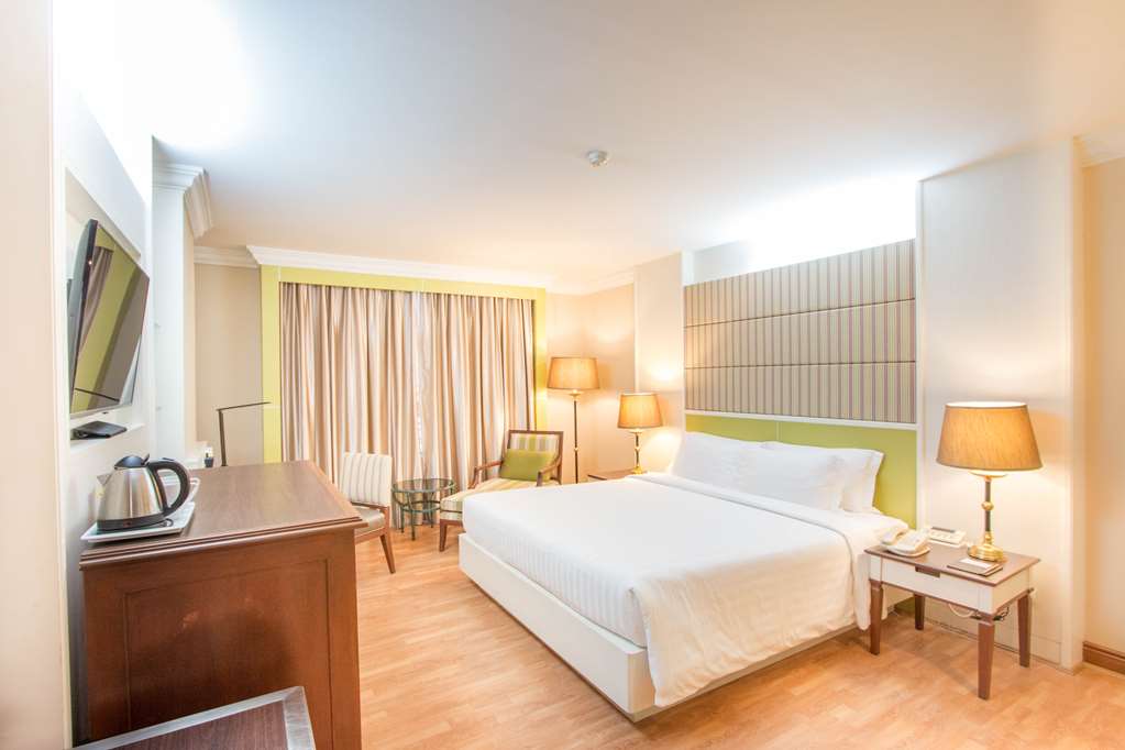 golden tulip sovereign hotel bangkok