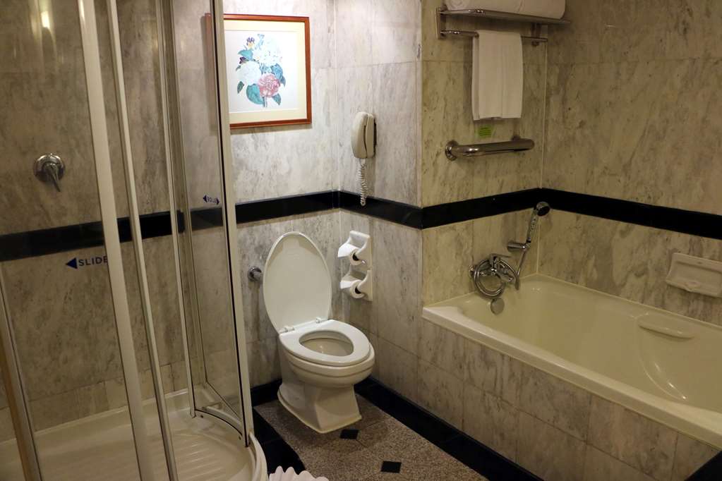 golden tulip sovereign hotel bangkok