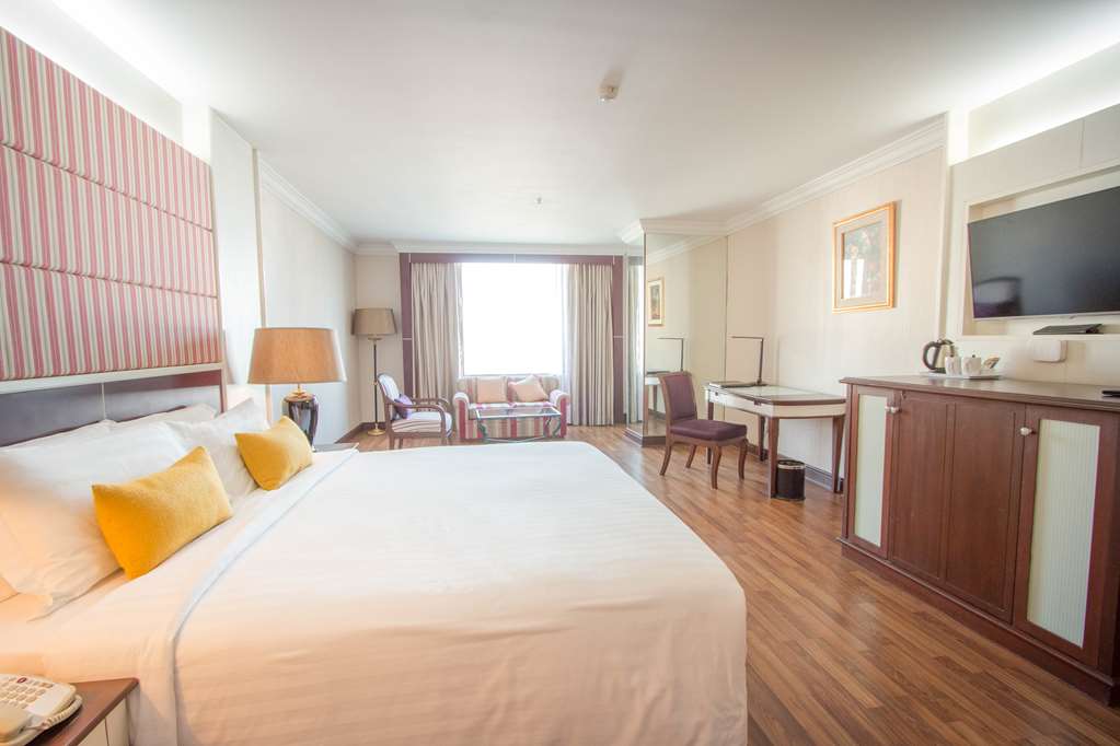 golden tulip sovereign hotel bangkok