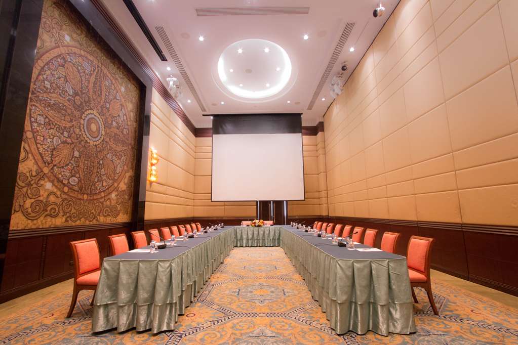 golden tulip sovereign hotel bangkok