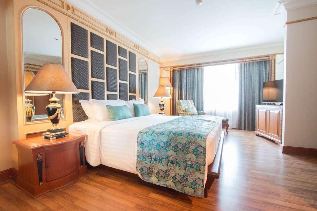 golden tulip sovereign hotel bangkok