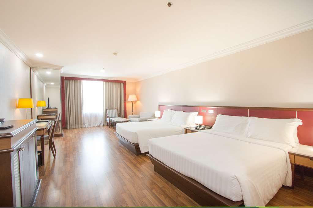 golden tulip sovereign hotel bangkok