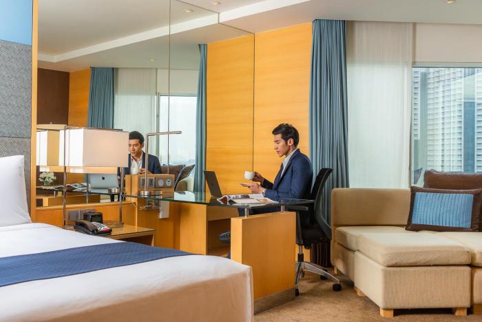 Holiday Inn Bangkok Silom By Ihg,Bangkok>>Bang Rak,4 star