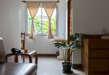 collection o howard square boutique hotel