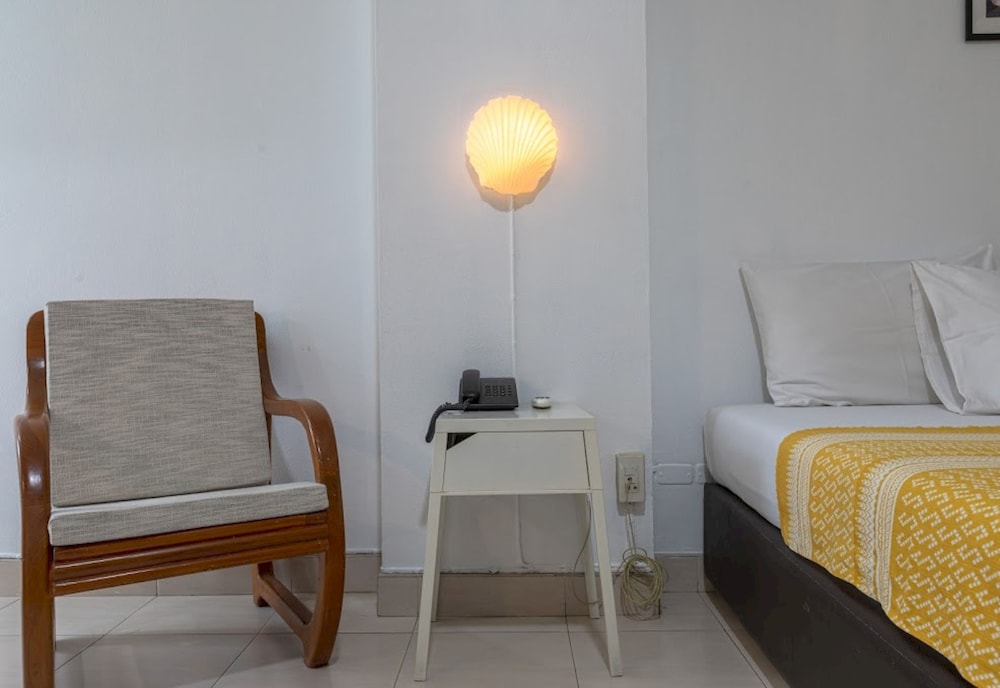 collection o howard square boutique hotel