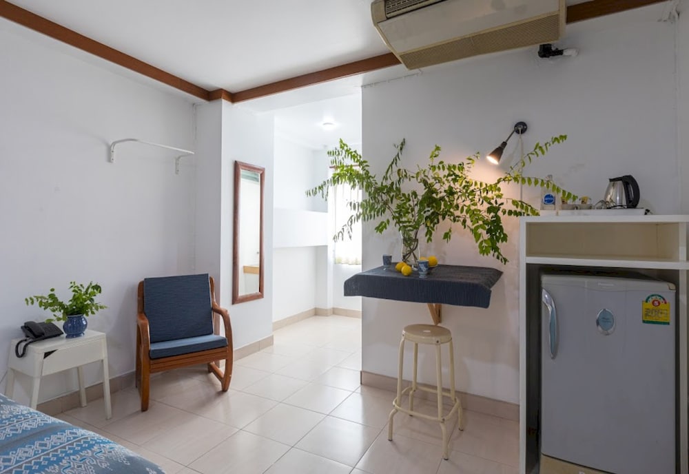 collection o howard square boutique hotel