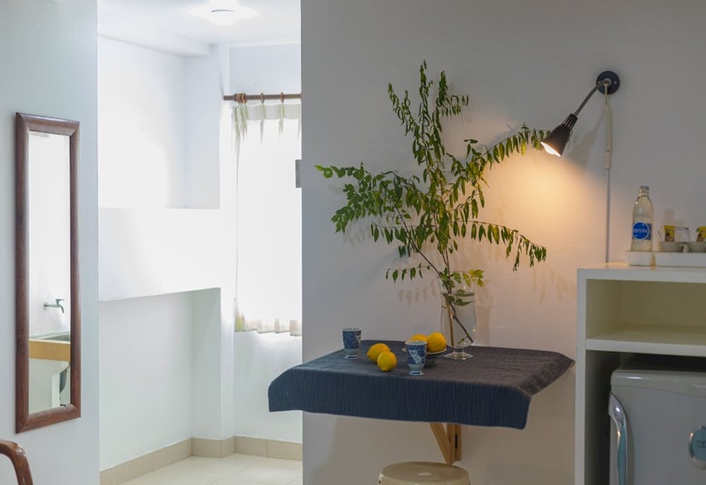 collection o howard square boutique hotel