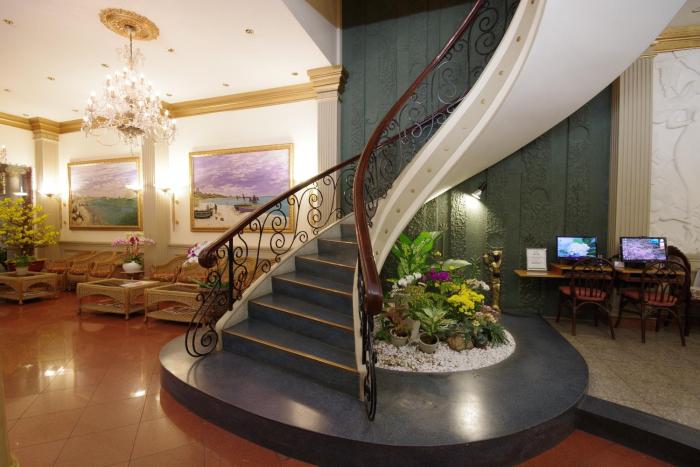 the spring hotel