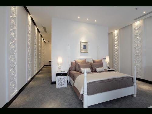 Chloe Gallery,In District 7 (Phu My Hung),5 star