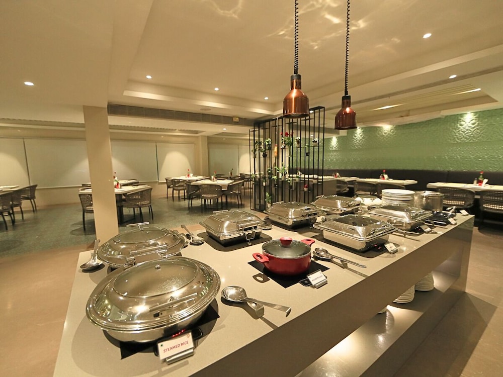 d r utthama nellore am hotel kollection