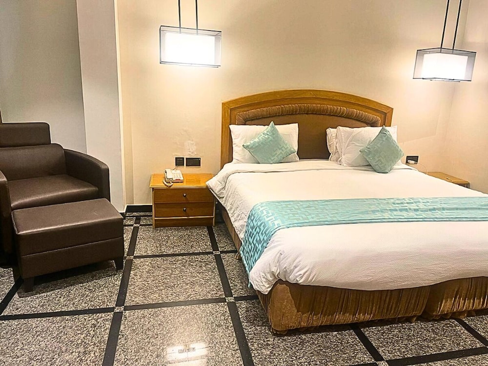 d r utthama nellore am hotel kollection