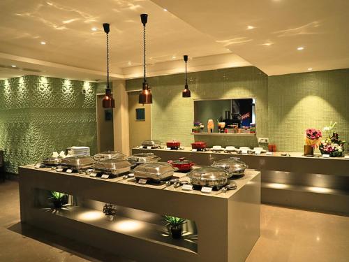 d r utthama nellore am hotel kollection