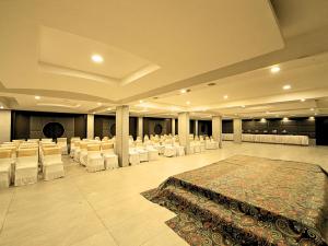 d r utthama nellore am hotel kollection