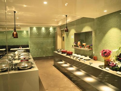 d r utthama nellore am hotel kollection