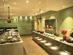 d r utthama nellore am hotel kollection