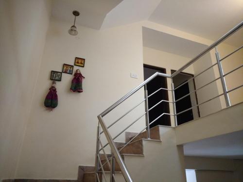 madhav guest house