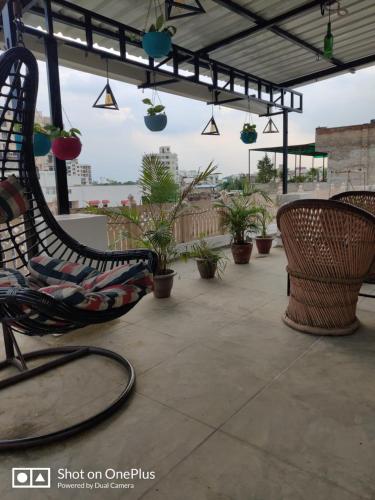 madhav guest house