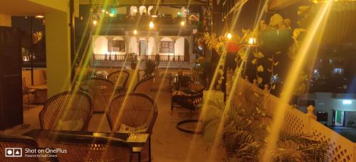 madhav guest house