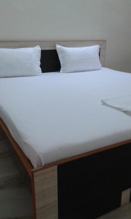 madhav guest house