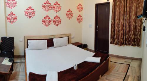 madhav guest house