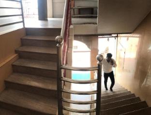 ice berg deluxe lodge