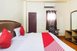 oyo 74978 hotel aadaab