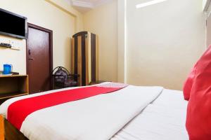 oyo 74978 hotel aadaab