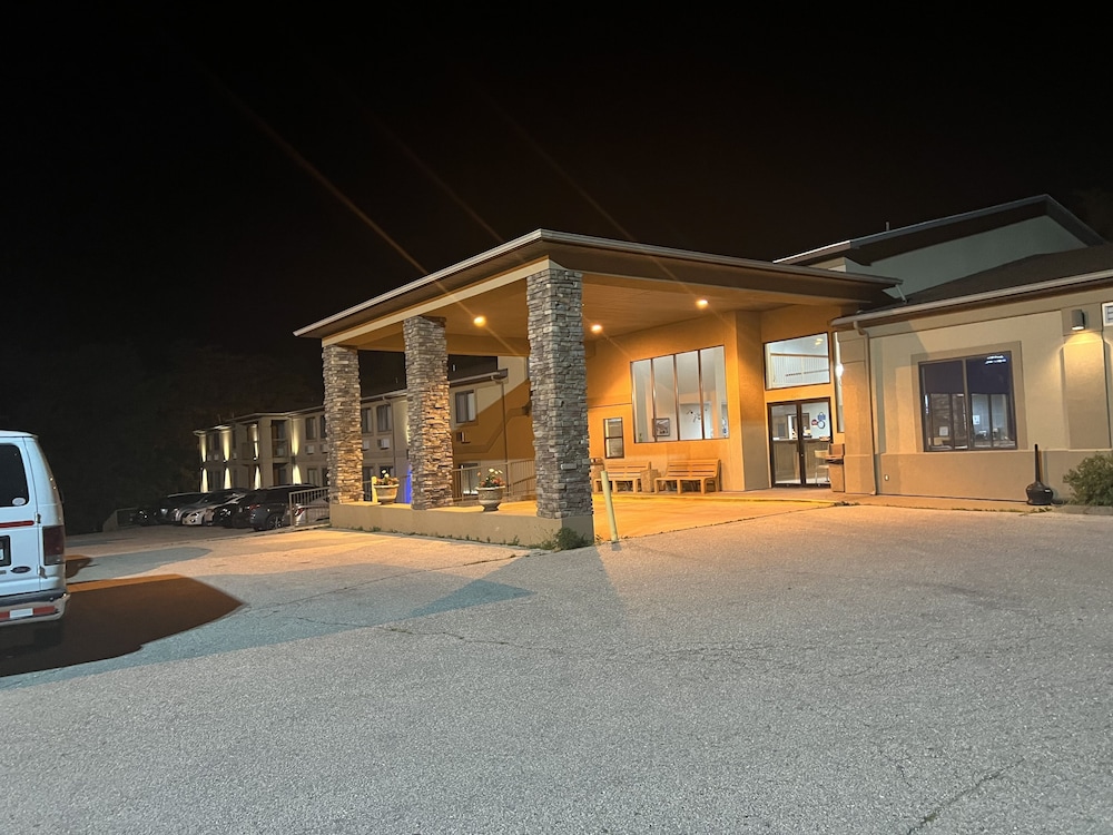 Days Inn By Wyndham Boonville,Columbia>>Boonville,2 star