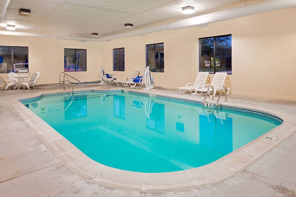 Days Inn By Wyndham Boonville,Columbia>>Boonville,2 star