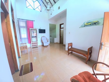 homestay jogja 4 kamar tidur full ac dekat gembiraloka