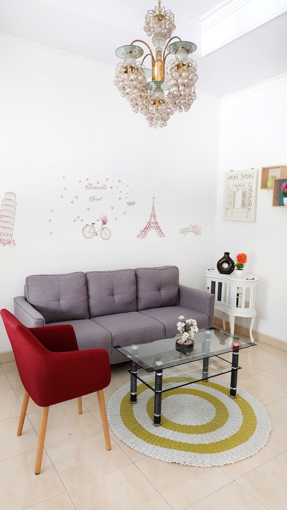 homestay jogja 4 kamar tidur full ac dekat gembiraloka