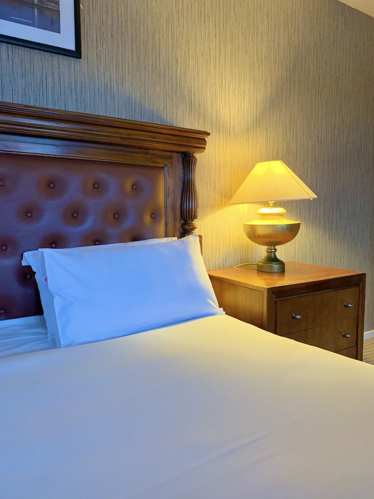 sir thomas hotel