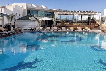 c hotel eilat