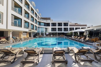 c hotel eilat