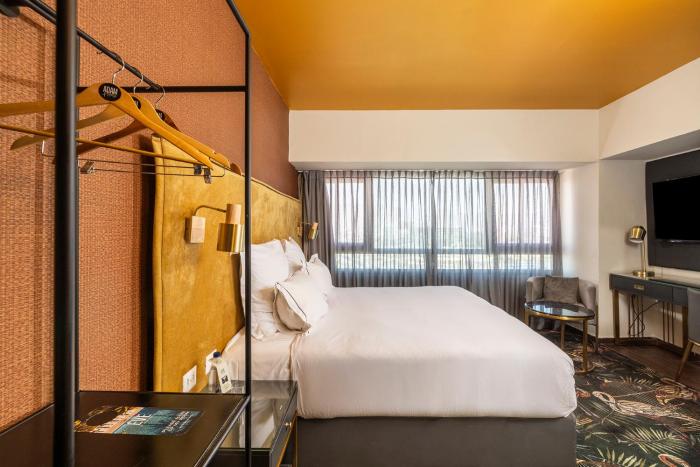 c hotel eilat