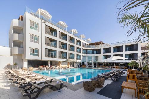 c hotel eilat